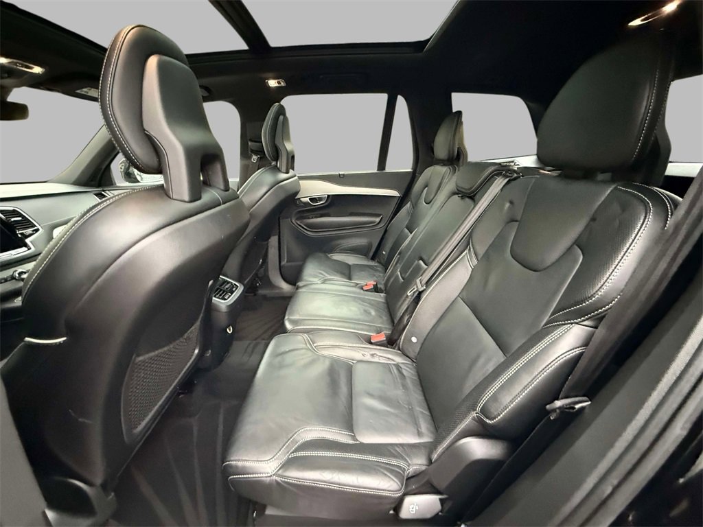 Used 2020 Volvo XC90 T6 R-Design image 19