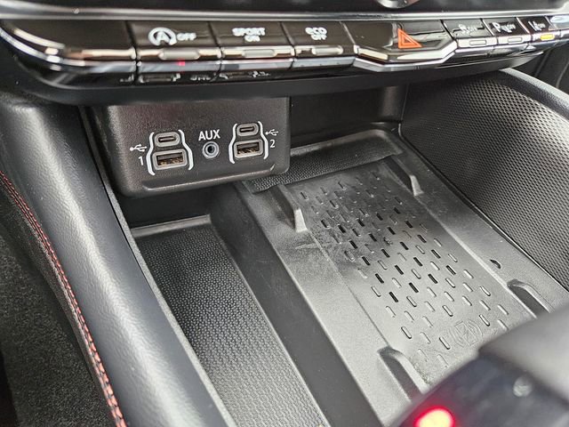 Used 2025 Dodge Durango GT AWD/4WD image 31