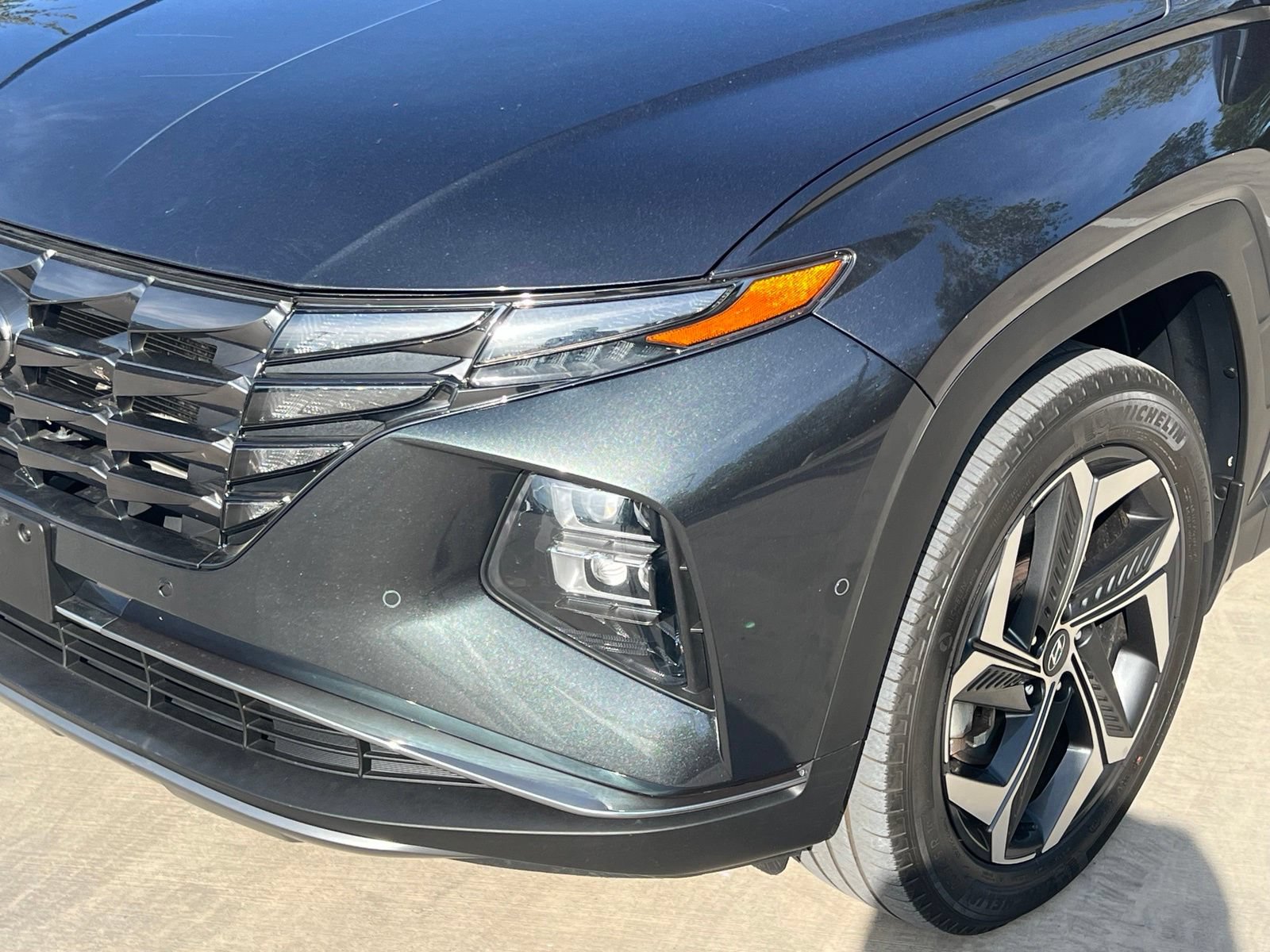 Used 2023 Hyundai Tucson Limited AWD/4WD image 4