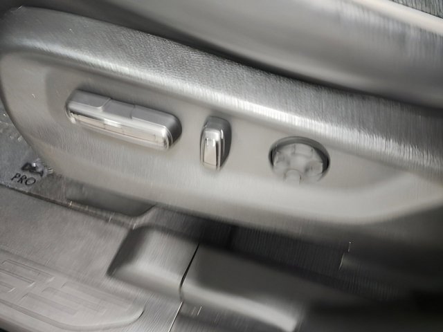 Used 2022 Honda Odyssey Elite image 19