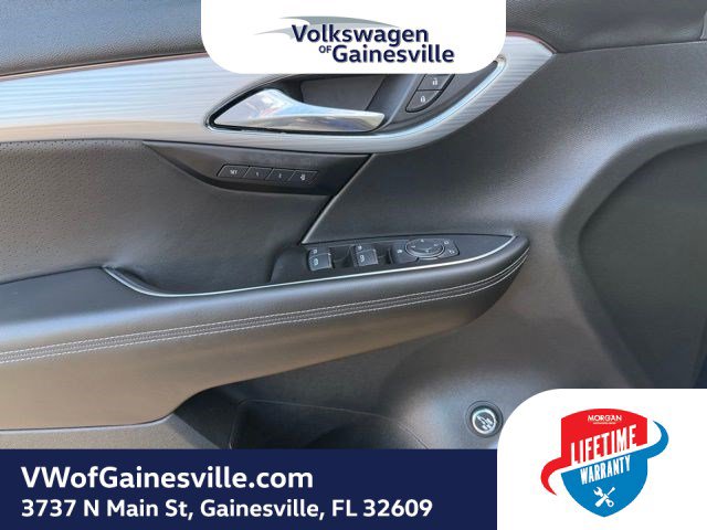 Used 2025 Buick Envision Avenir image 16