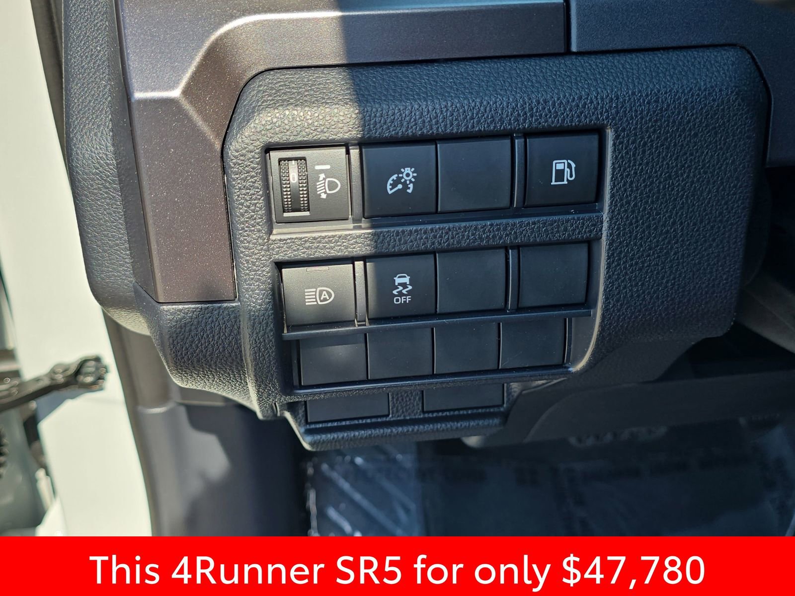 Used 2026 Toyota 4Runner SR5 image 32