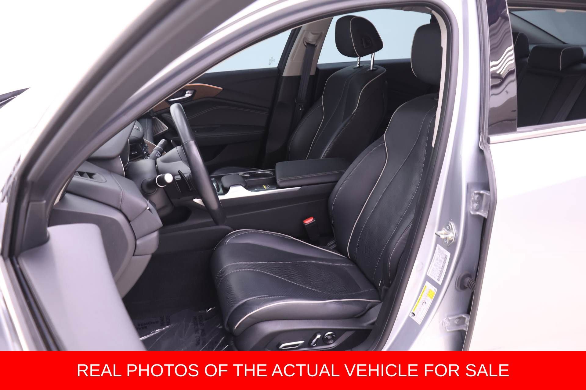 Used 2021 Acura TLX w/ Advance Package image 4