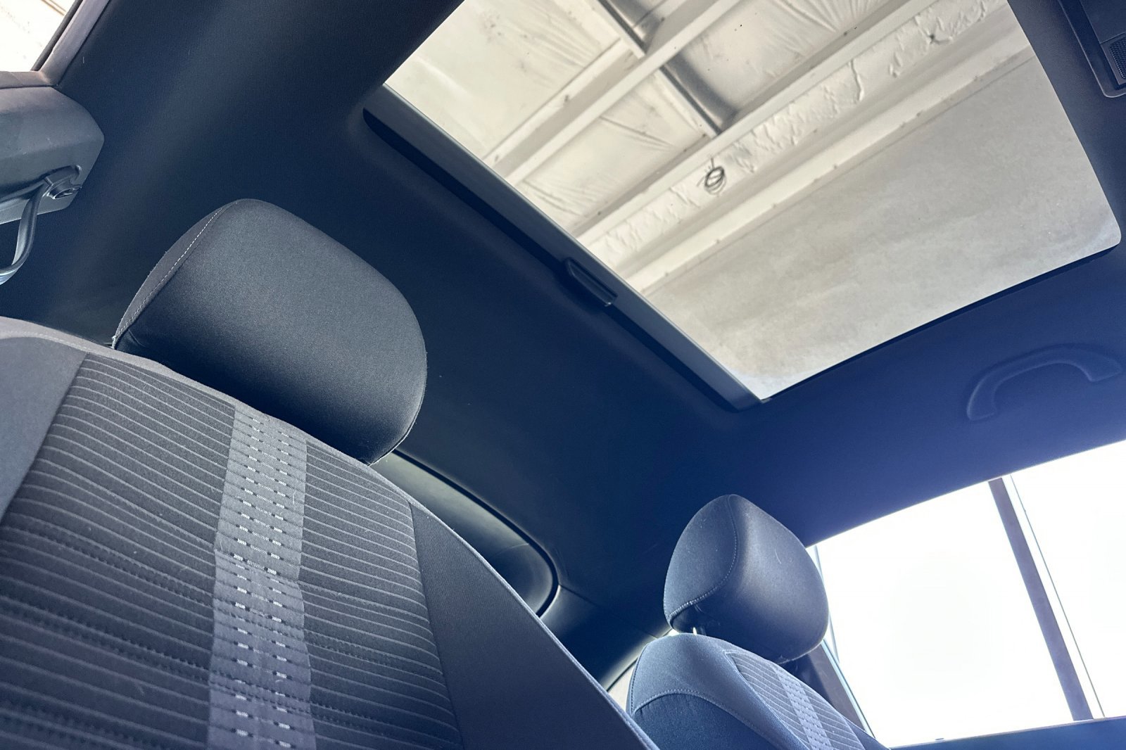 Used 2013 Volkswagen Beetle Turbo image 16