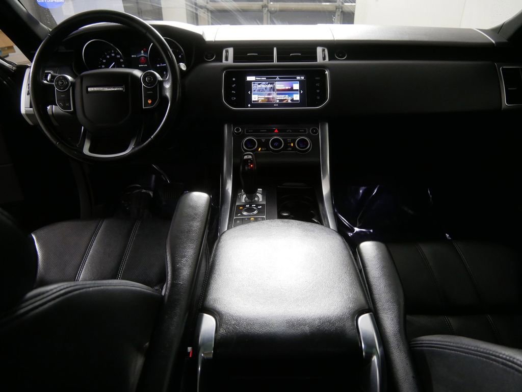 Used 2016 Land Rover Range Rover Sport SE image 21