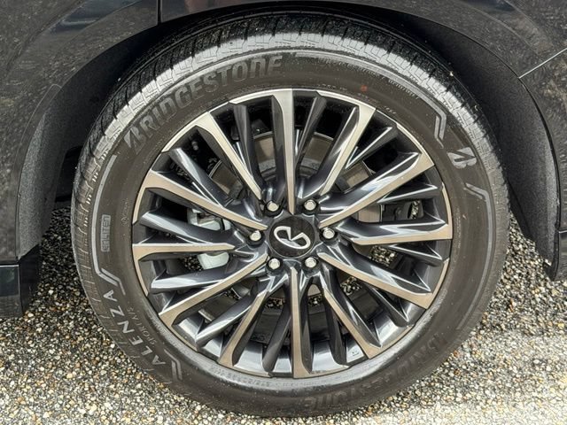 Used 2025 INFINITI QX80 Autograph AWD/4WD image 10