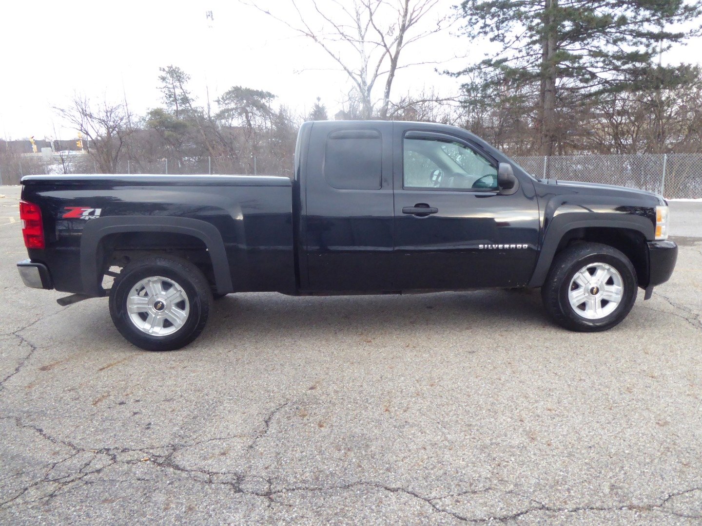 Used 2010 Chevrolet Silverado 1500 LT w/ Power Pack Plus image 6