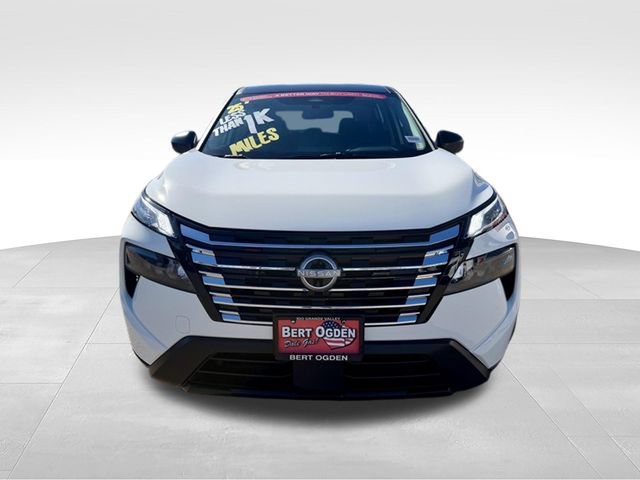 Certified 2025 Nissan Rogue S FWD image 2