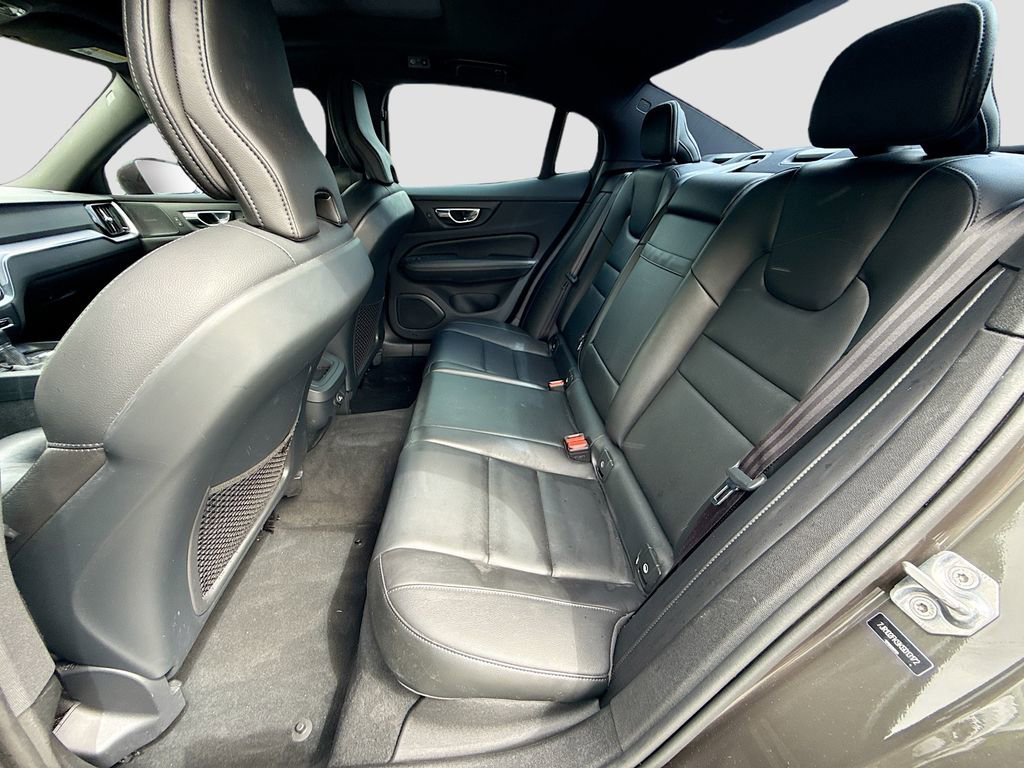 Used 2019 Volvo S60 T5 Momentum w/ Multimedia Package image 26