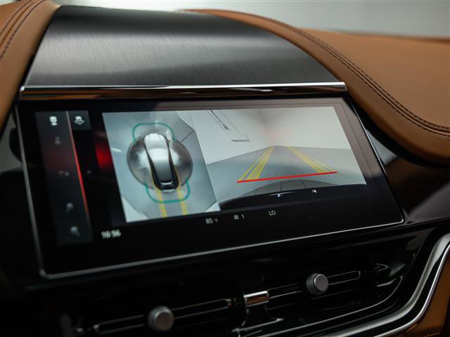 New 2026 Aston Martin DBX 707 image 28