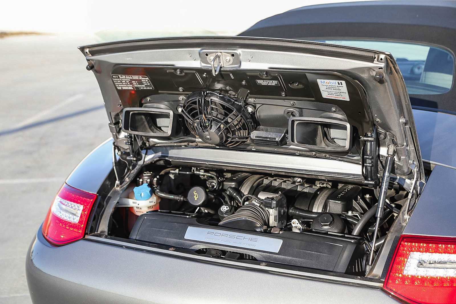 Used 2012 Porsche 911 Carrera S image 24