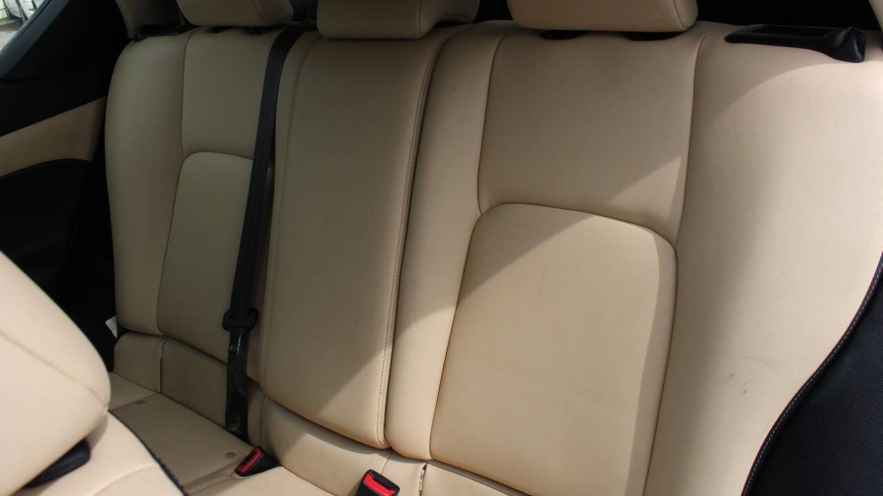 Used 2015 Lexus CT 200h image 8