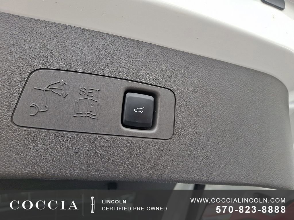 Certified 2023 Lincoln Corsair AWD image 29