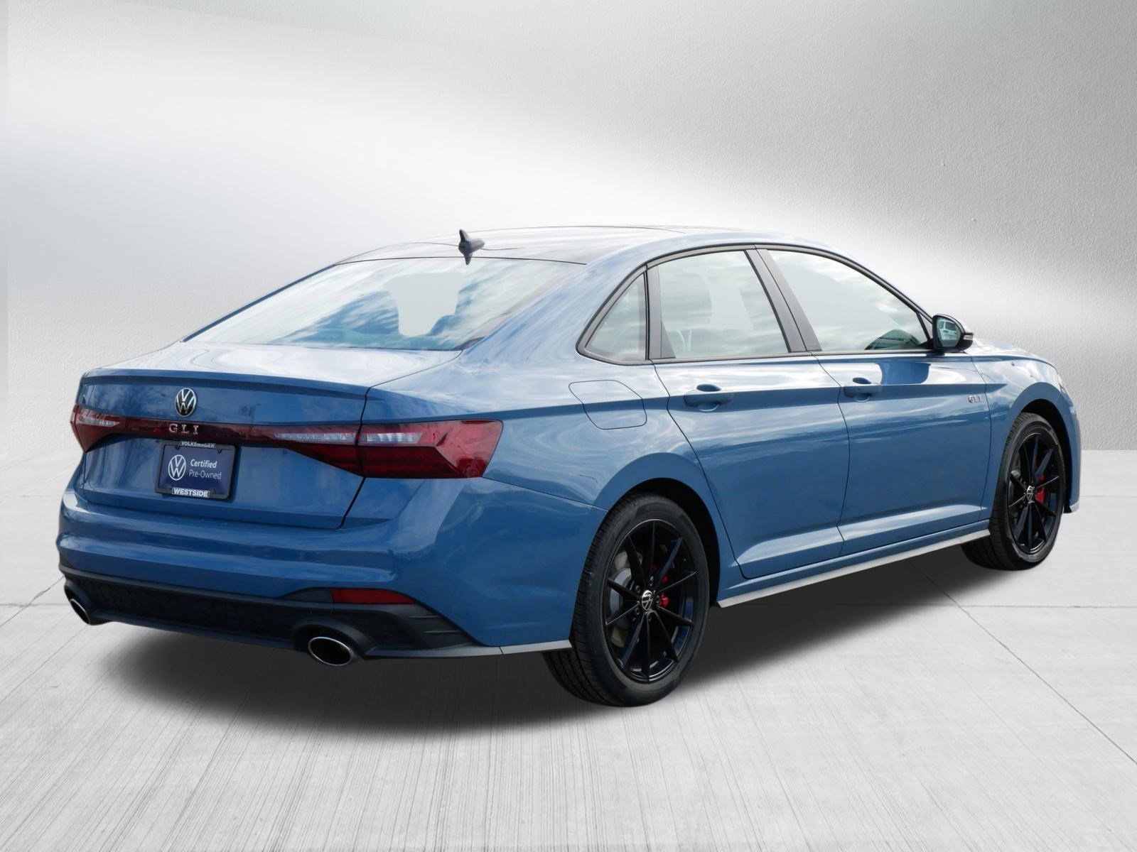 Certified 2025 Volkswagen Jetta GLI Autobahn image 7