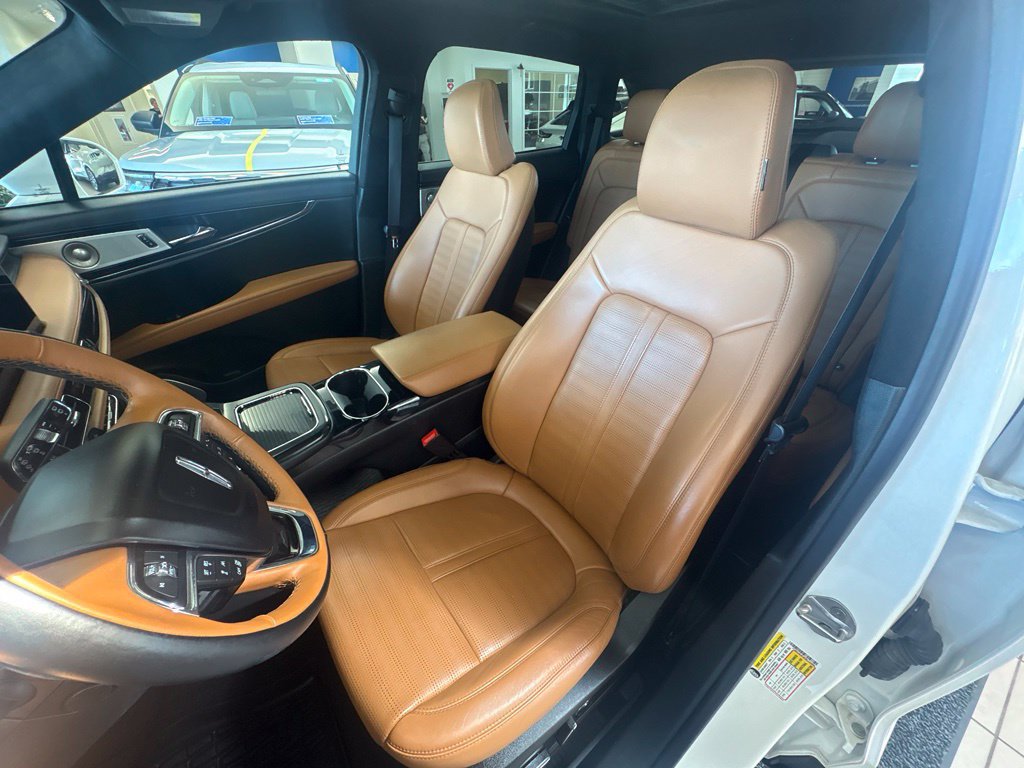Used 2023 Lincoln Nautilus Black Label AWD/4WD image 23