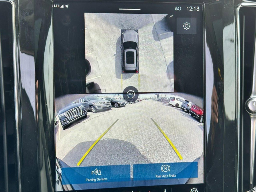 Used 2024 Volvo XC60 B5 Plus image 25