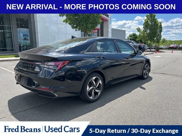 Used 2021 Hyundai Elantra Limited w/ Cargo Package FWD image 4
