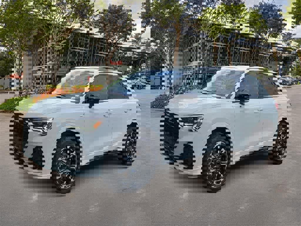 New 2025 Audi Q3 2.0T Premium Plus