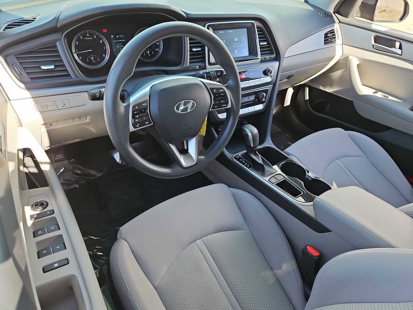 Used 2019 Hyundai Sonata SE image 10