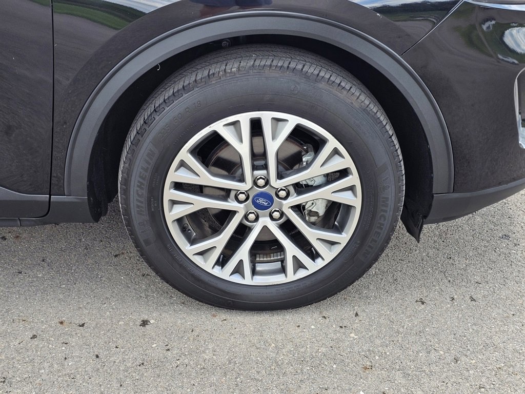 Used 2022 Ford Escape SEL w/ Technology Package image 12