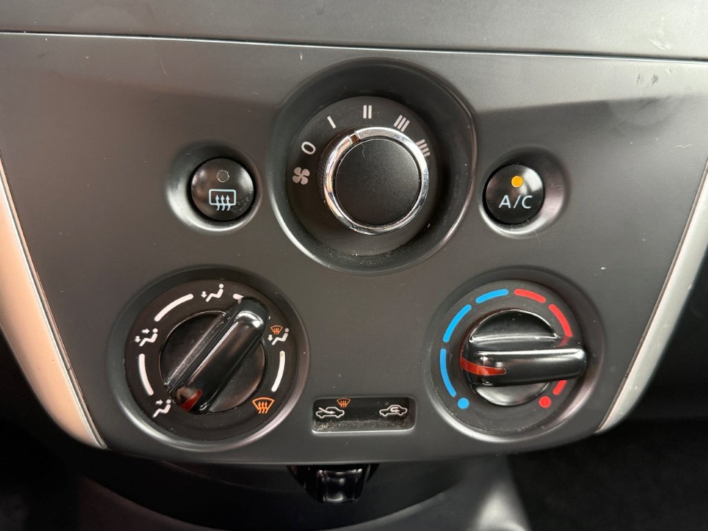 Used 2018 Nissan Versa SV FWD image 23