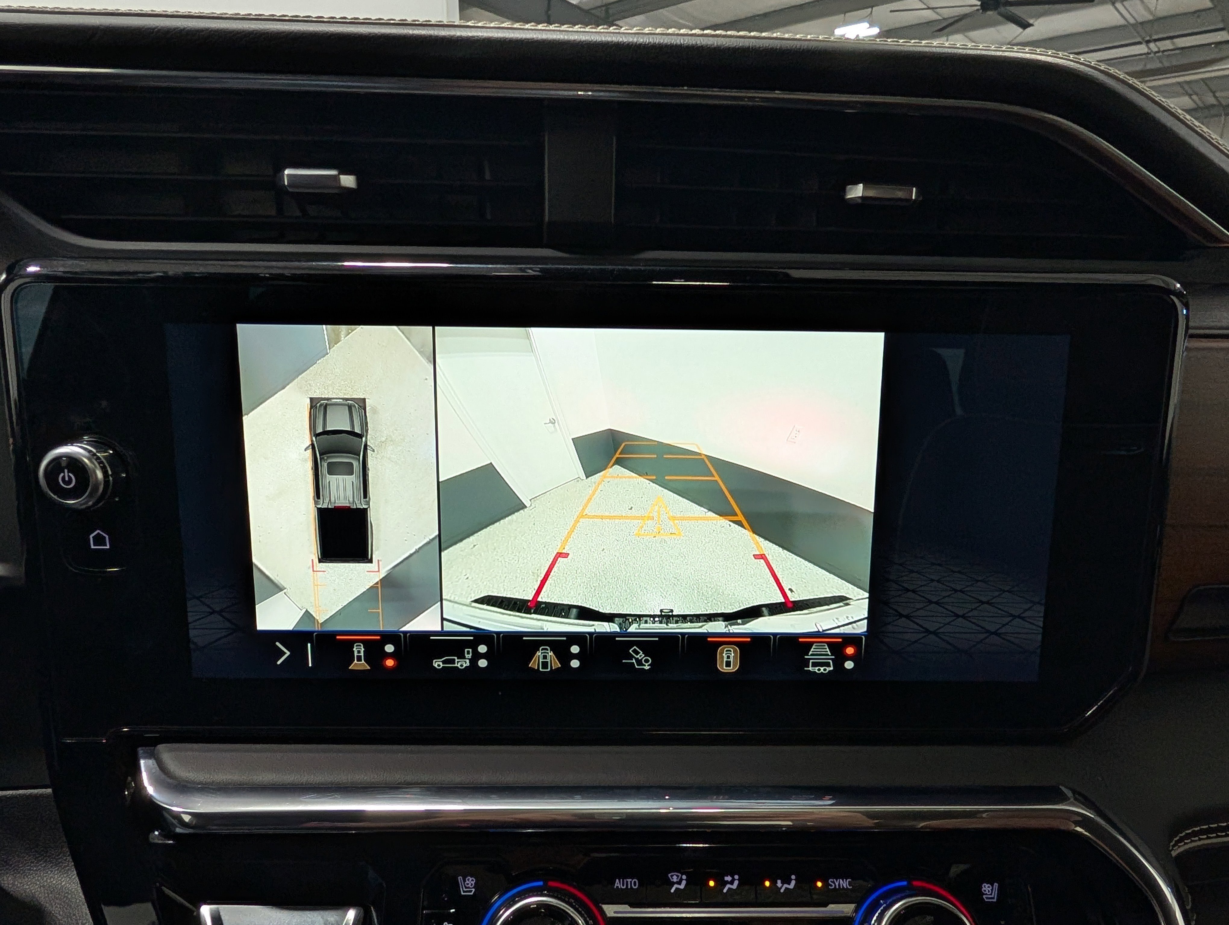 Used 2025 GMC Sierra 1500 Denali Ultimate image 34