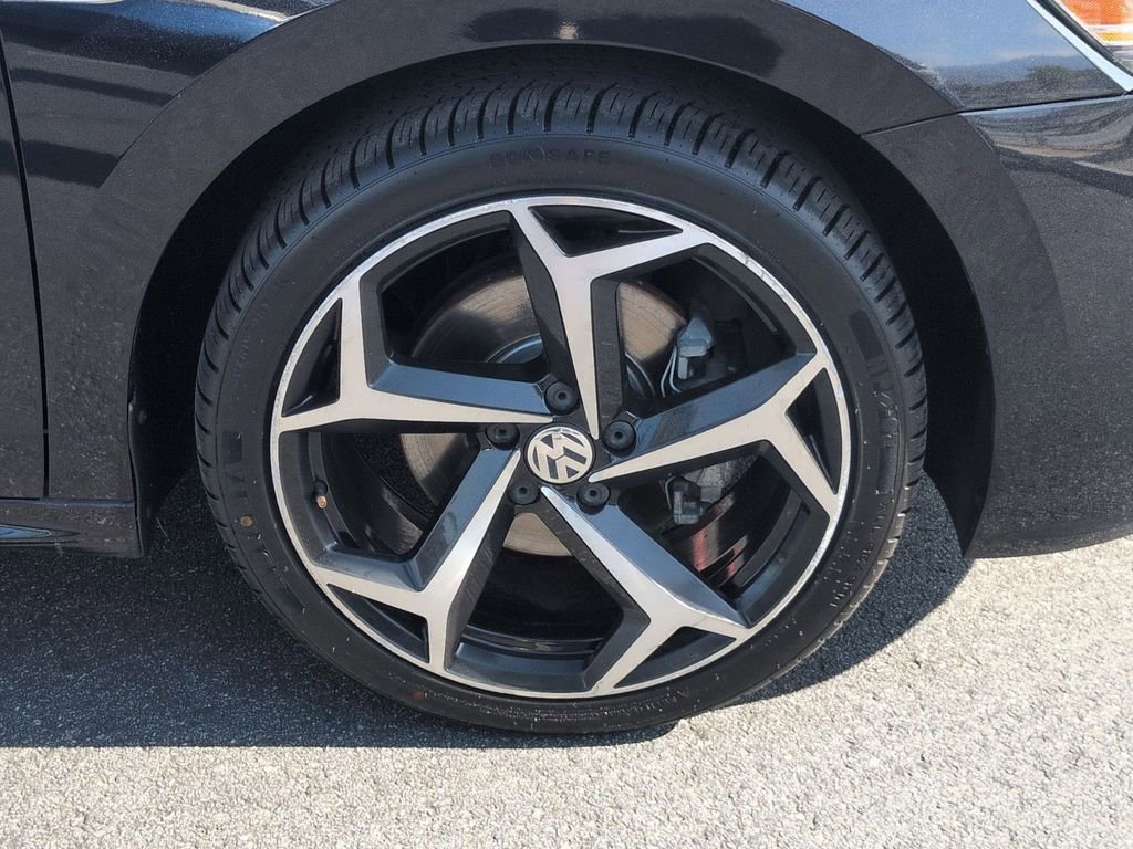 Used 2020 Volkswagen Passat 2.0T R-Line image 23