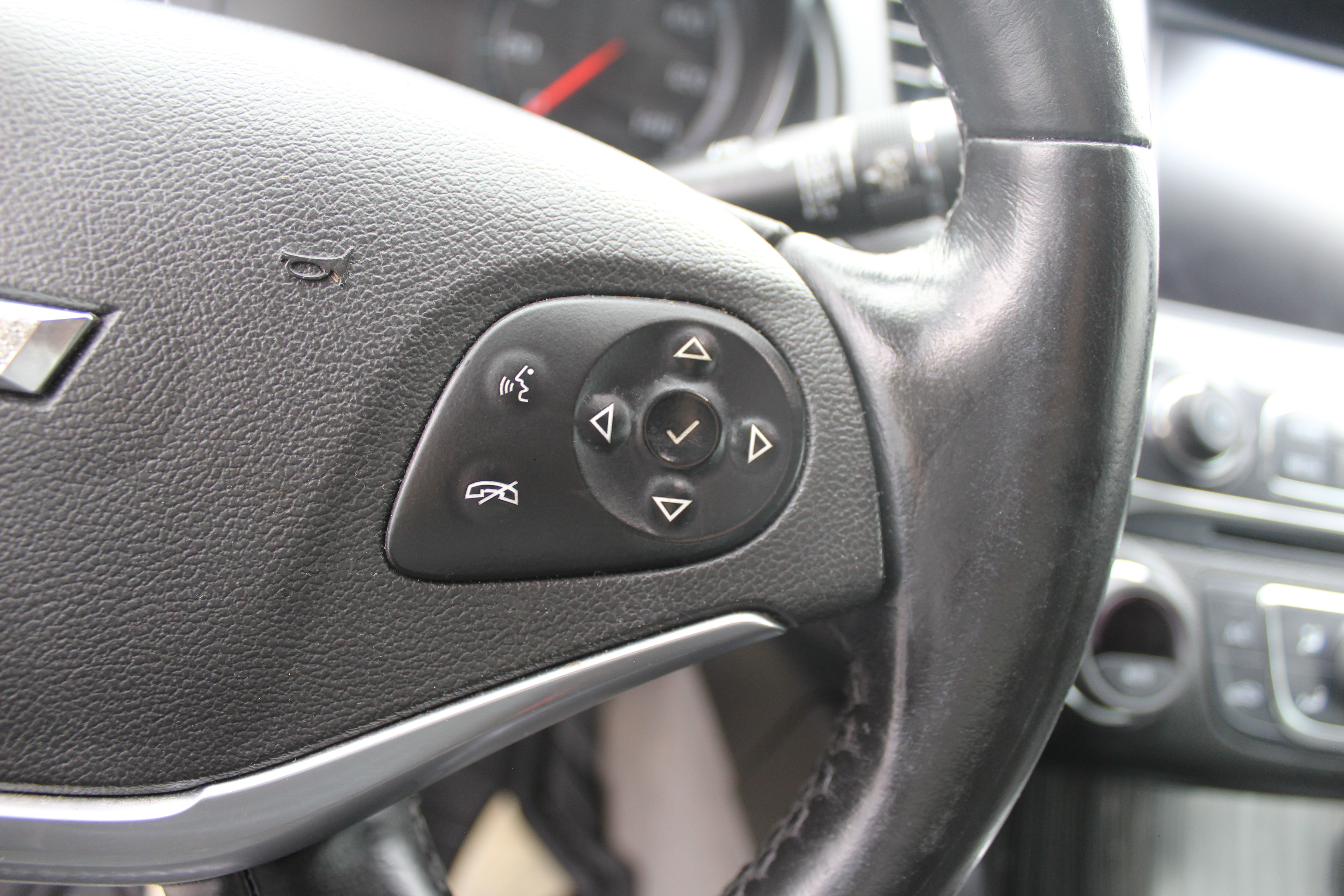 Used 2017 Chevrolet Impala Premier w/ Enhanced Convenience Package image 25