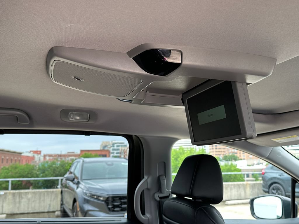 Used 2024 Honda Odyssey Touring image 12