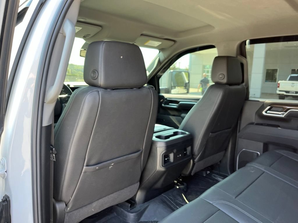 Used 2025 Chevrolet Silverado 3500 LT w/ Trail Boss Package AWD/4WD image 9