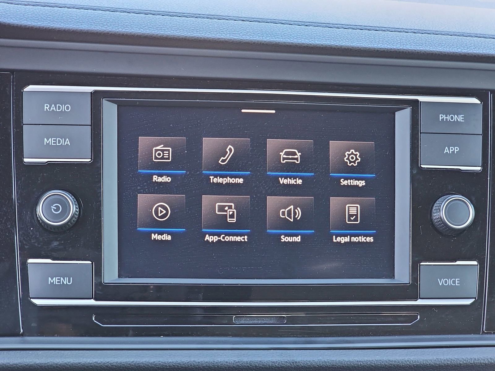 Used 2022 Volkswagen Jetta Sport image 22