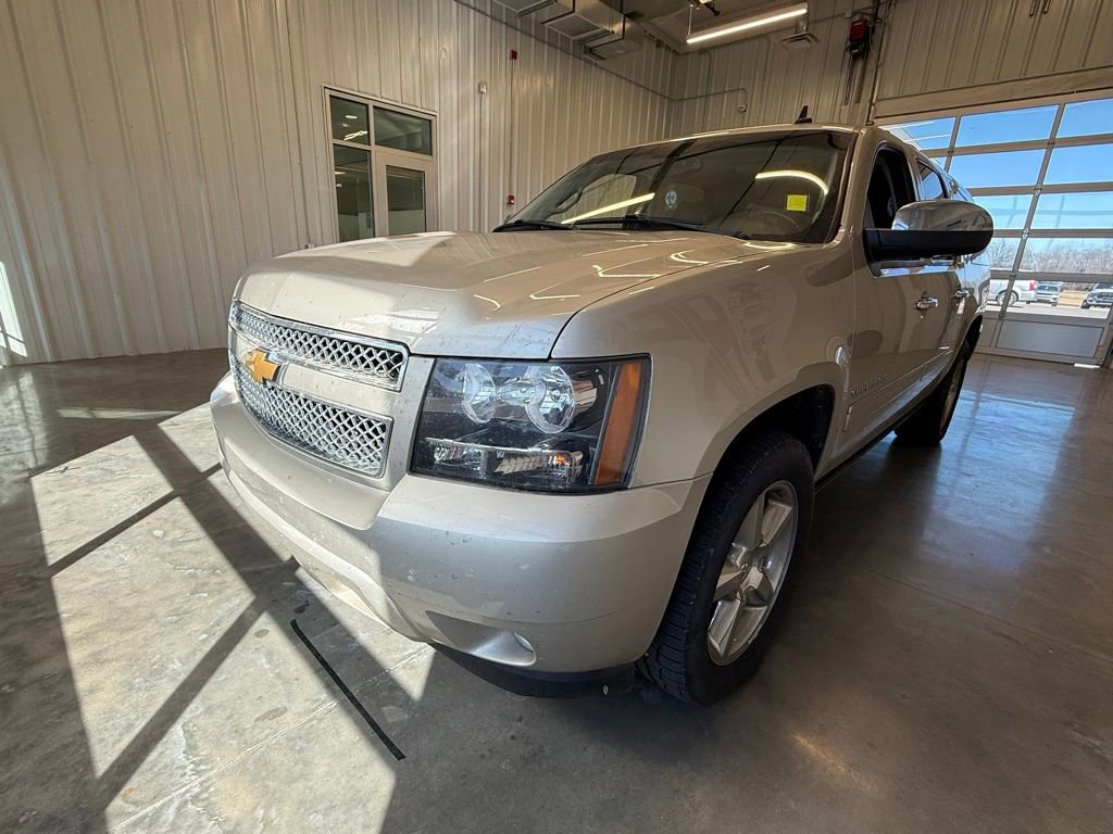 Used 2013 Chevrolet Suburban LTZ image 8