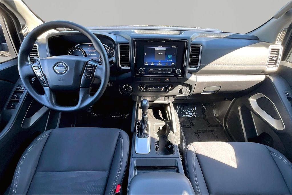 Used 2023 Nissan Frontier SV w/ Tow Package image 7