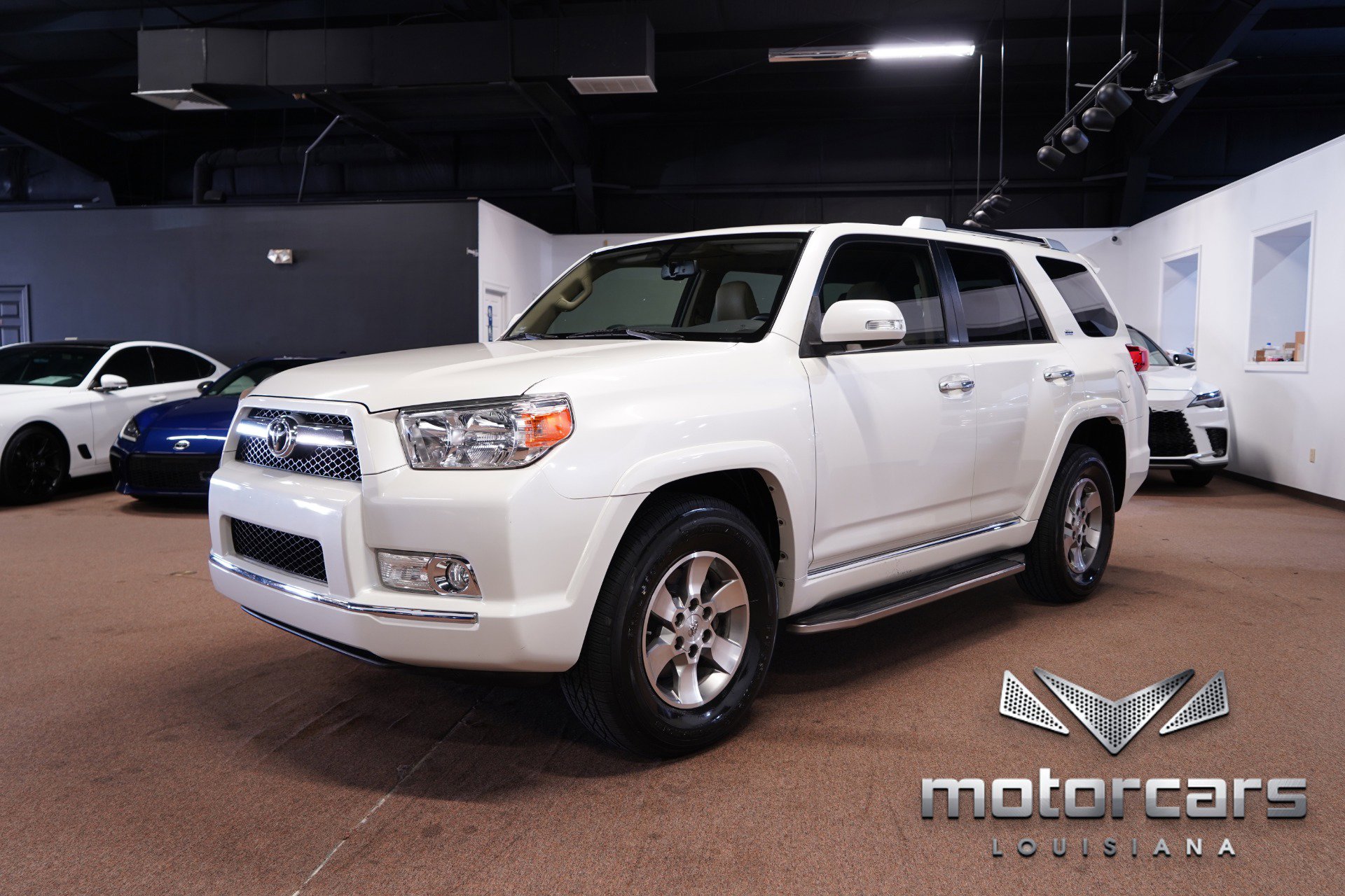 Used 2012 Toyota 4Runner SR5 w/ Premium Pkg image 3