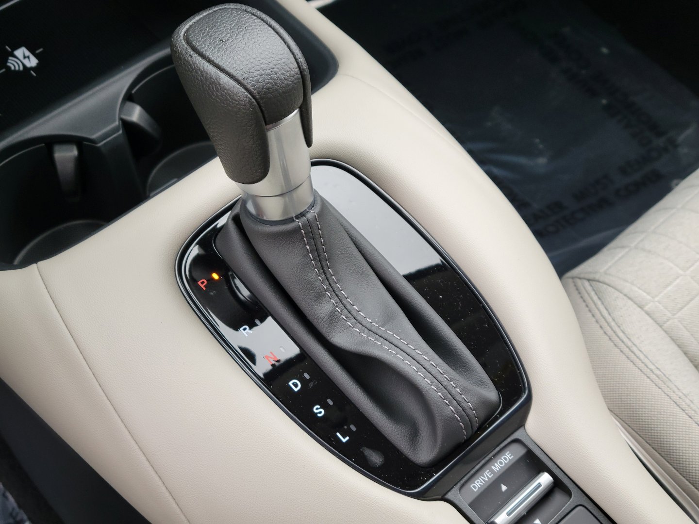 Certified 2026 Honda HR-V LX image 28