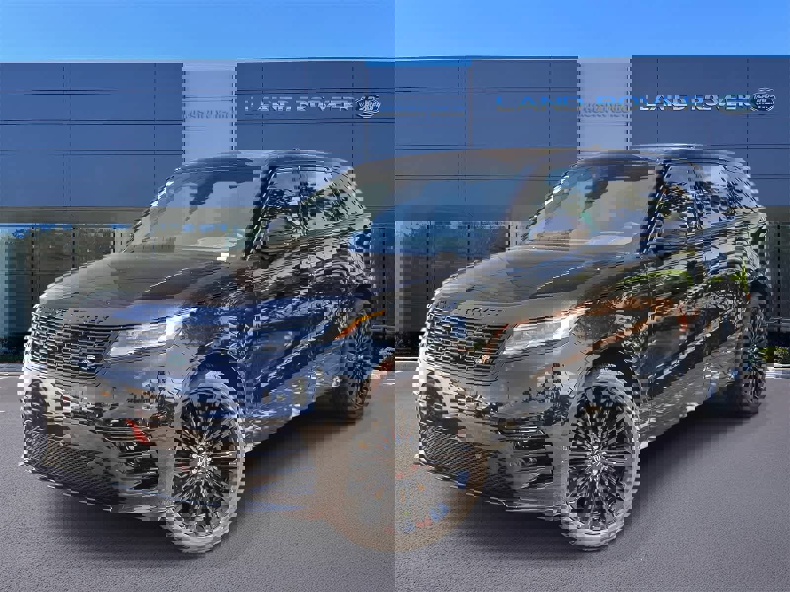 New 2026 Land Rover Range Rover Velar Dynamic SE video 1