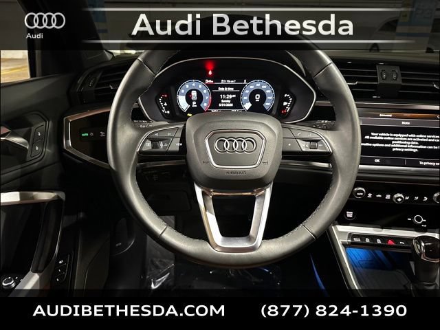 Used 2025 Audi Q3 2.0T Premium Plus w/ Premium Plus Package AWD/4WD image 17