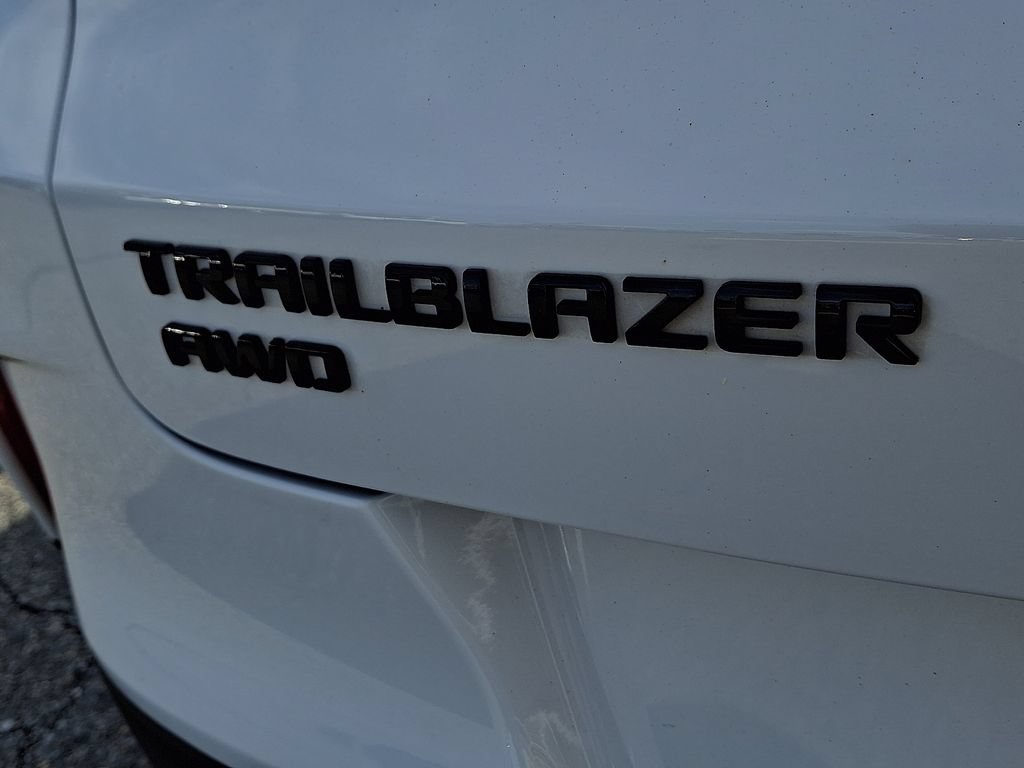 Certified 2023 Chevrolet TrailBlazer RS w/ Convenience Package AWD/4WD image 29