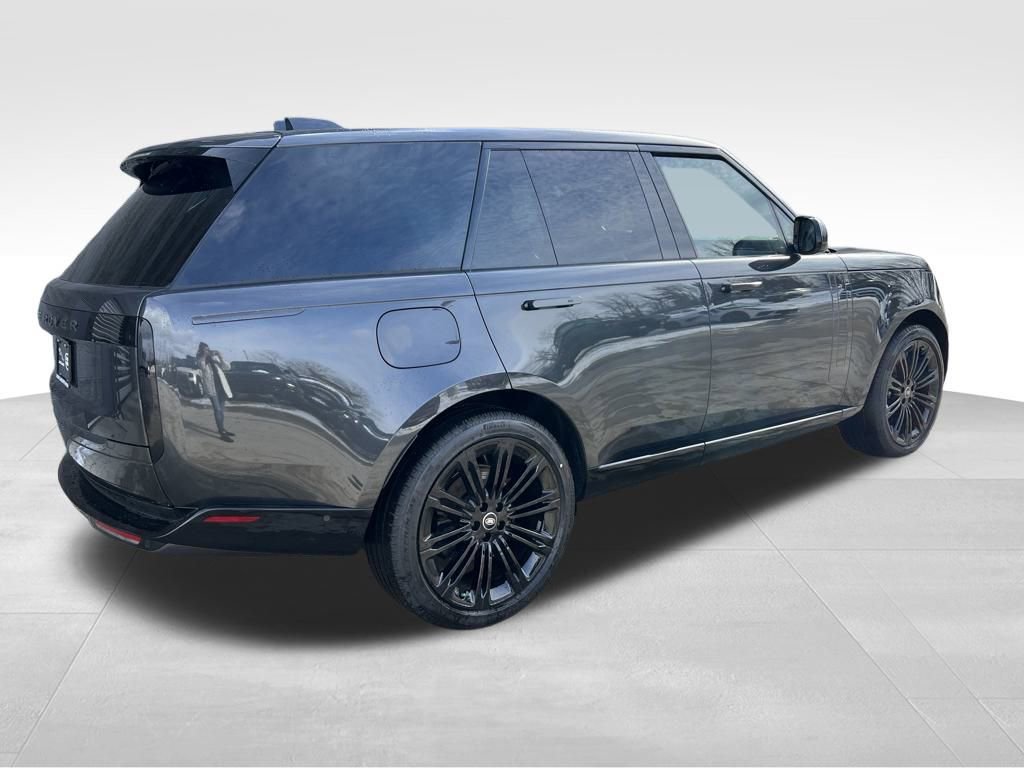 New 2025 Land Rover Range Rover SE image 12