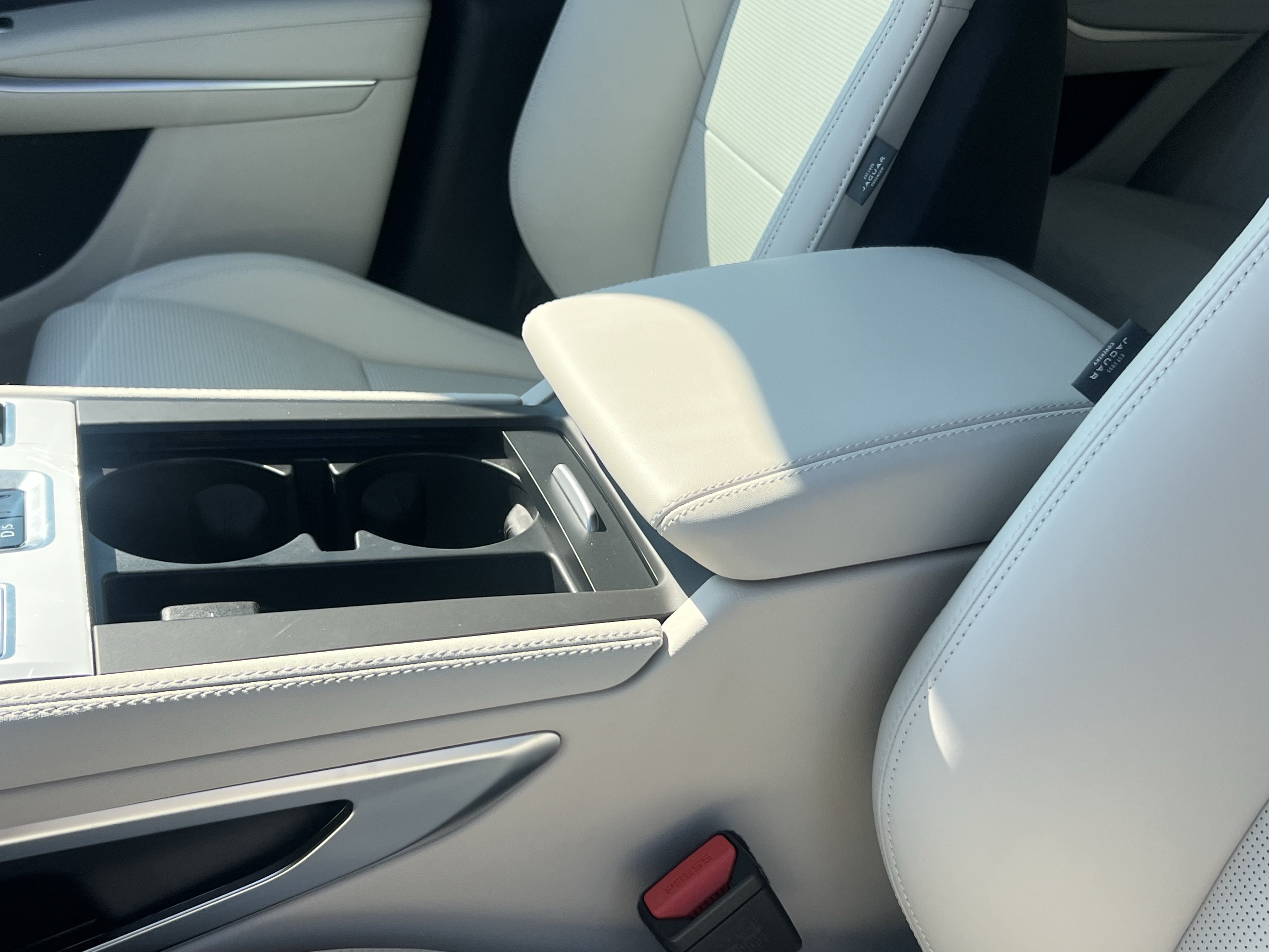 New 2026 Jaguar F-PACE R-Dynamic S AWD/4WD image 16