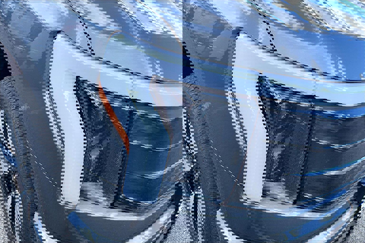 Used 2023 Ford F150 Lightning Platinum image 33