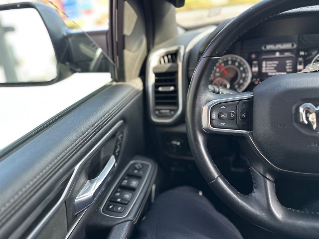 Used 2023 RAM 1500 Laramie AWD/4WD image 7