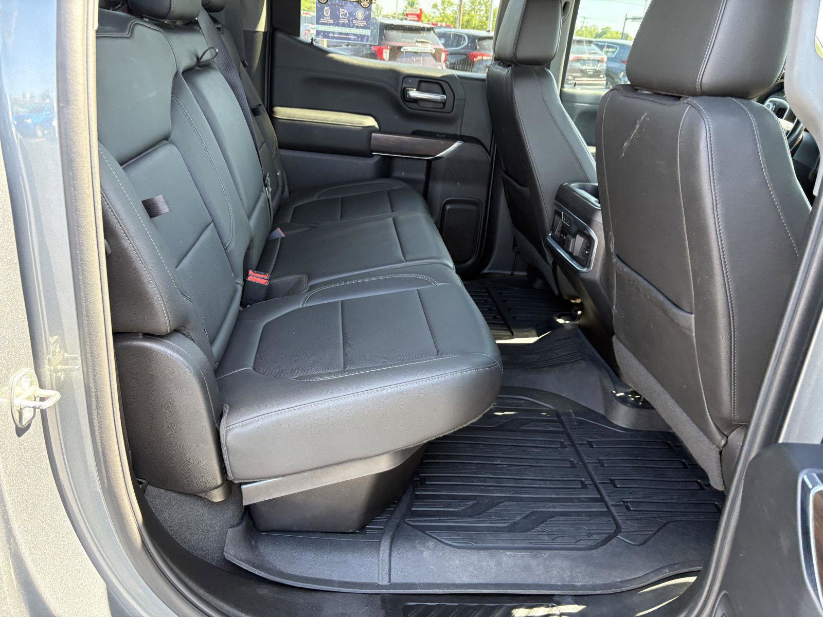 Used 2019 GMC Sierra 1500 SLT w/ SLT Premium Plus Package AWD/4WD image 17