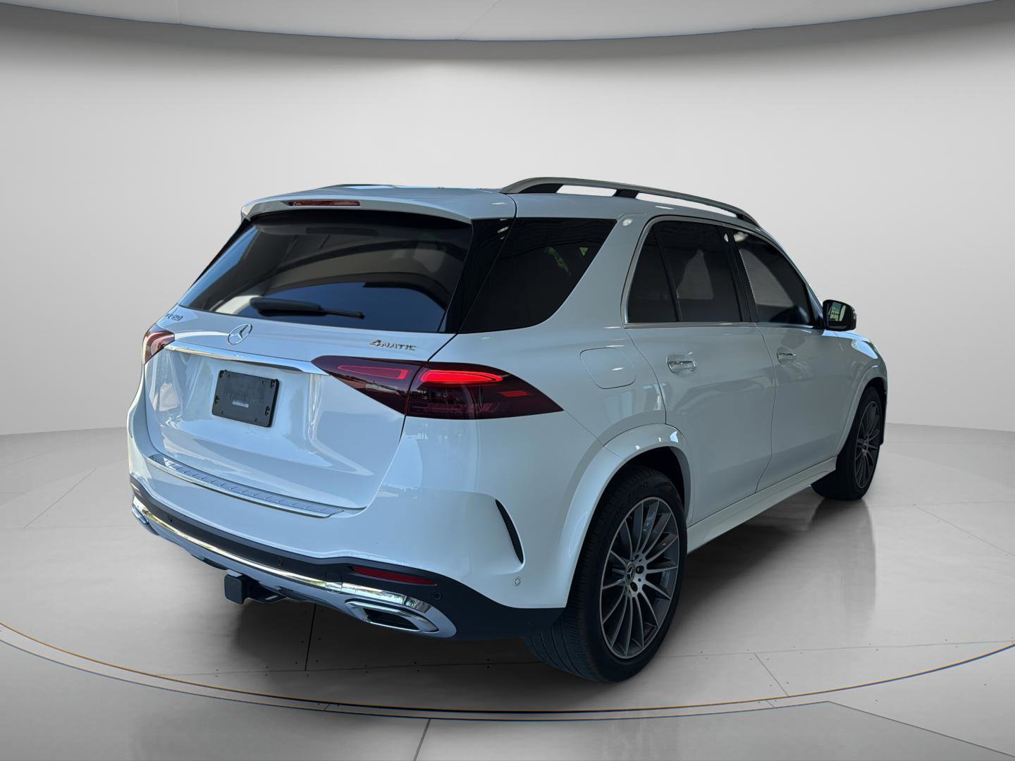 Certified 2024 Mercedes-Benz GLE 450 4MATIC image 12