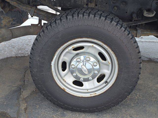 Used 2012 Ford F350 XL w/ XL Decor Group image 5