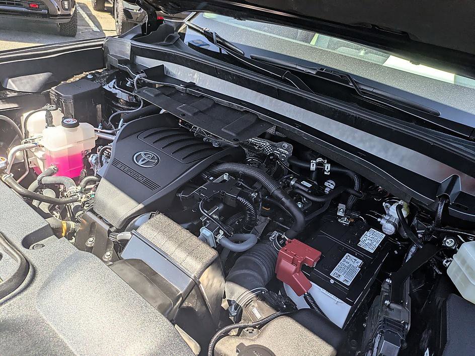 Used 2024 Toyota Grand Highlander FWD image 30
