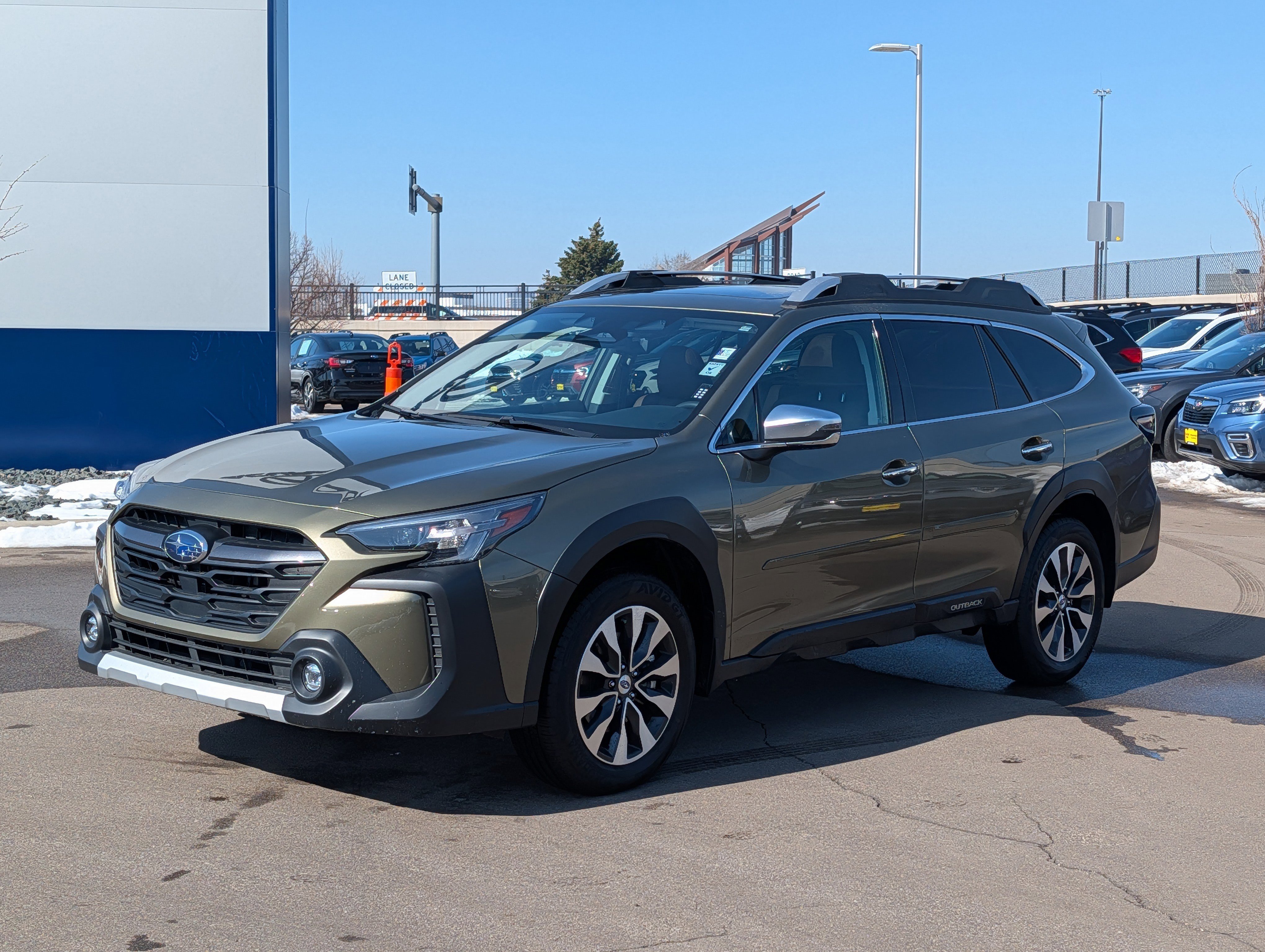 Used 2024 Subaru Outback Touring XT image 3