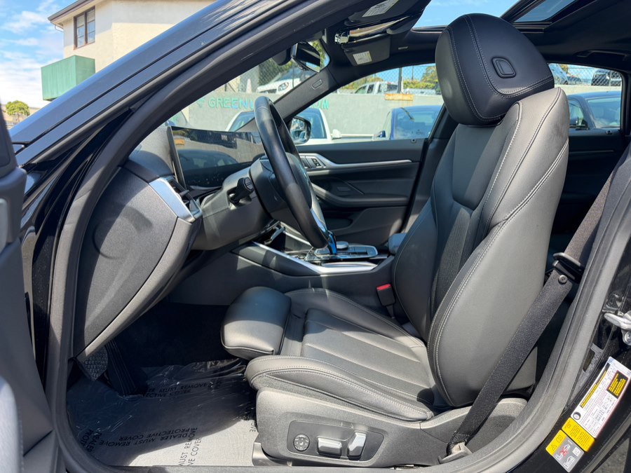 Used 2022 BMW i4 eDrive40 w/ Premium Package image 10