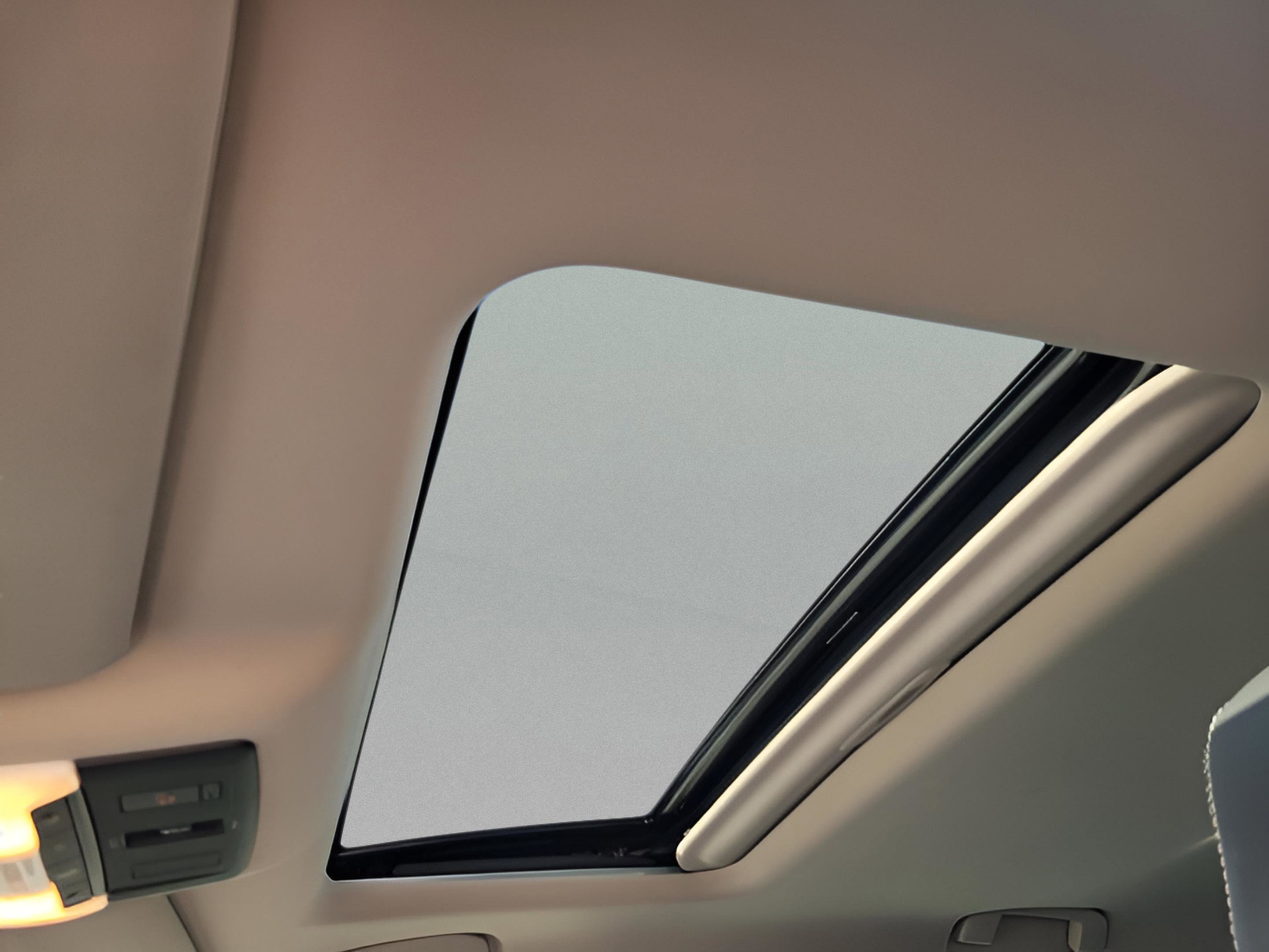 Used 2020 Nissan Altima 2.5 Platinum image 13