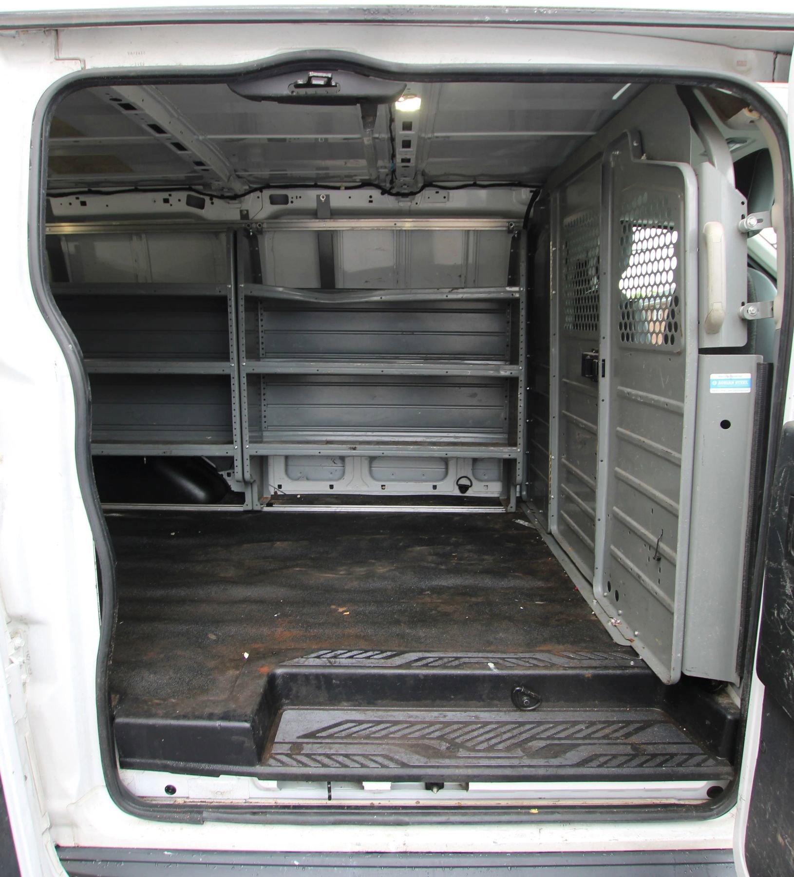 Used 2015 Ford Transit 150 130 Low Roof w/ Exterior Upgrade Package RWD image 11